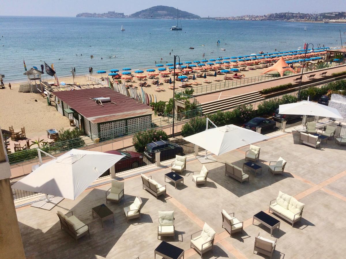 Klaton Beach Hotel ฟอร์เมีย ภายนอก รูปภาพ