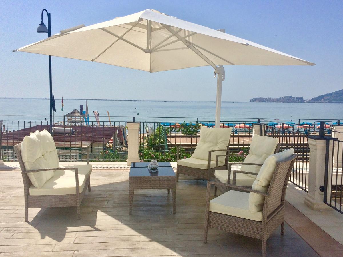 Klaton Beach Hotel ฟอร์เมีย ภายนอก รูปภาพ